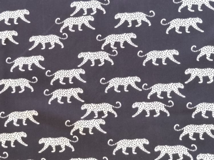 Tessuti: Stoff Jersey mit Tiger – Nuovo e nell'imballaggio originale da geroldswil venduto da Gumball1 3