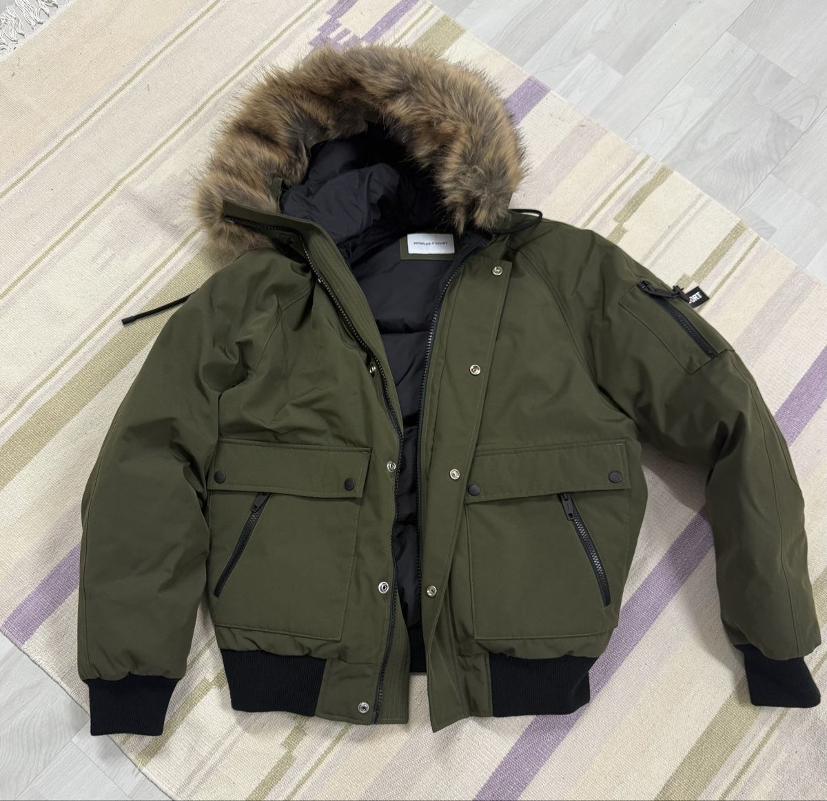 Kooples Giacche: The kooples blouson a capuche – Nuovo (secondo la descrizione) da Valeyres-sous-Rances venduto da gegg
