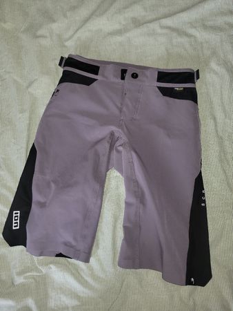 BRANDNEU/UNGETRAGEN, ION Bike Shorts Scrub AMP BAT Damen