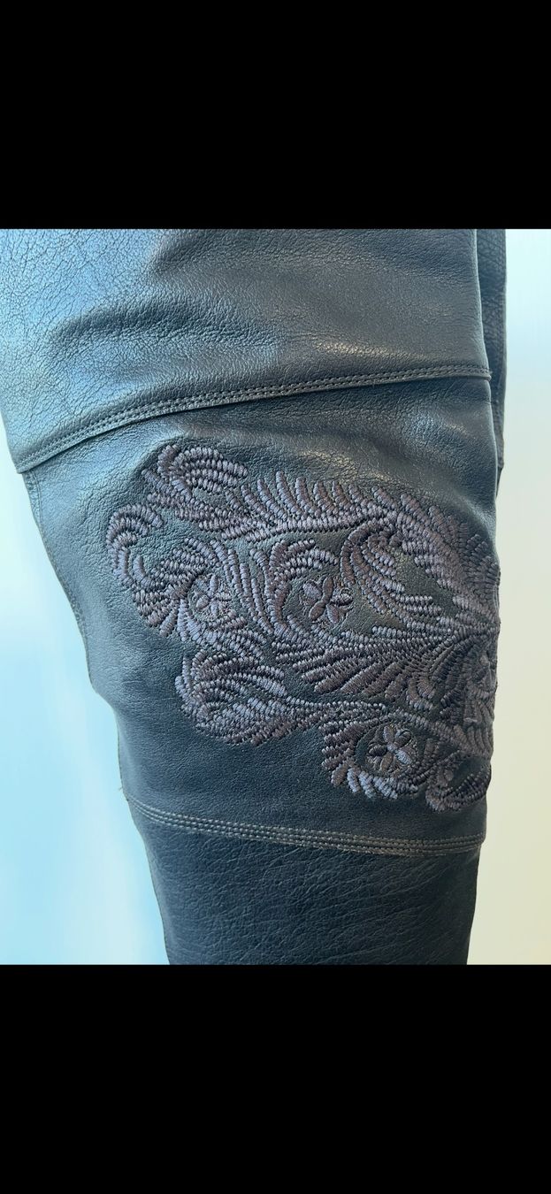 Chaussures femmes: Stiefel Overknee Gr 37 GIANNI BARBATO – D'occasion à Thalwil par Paulina72 4