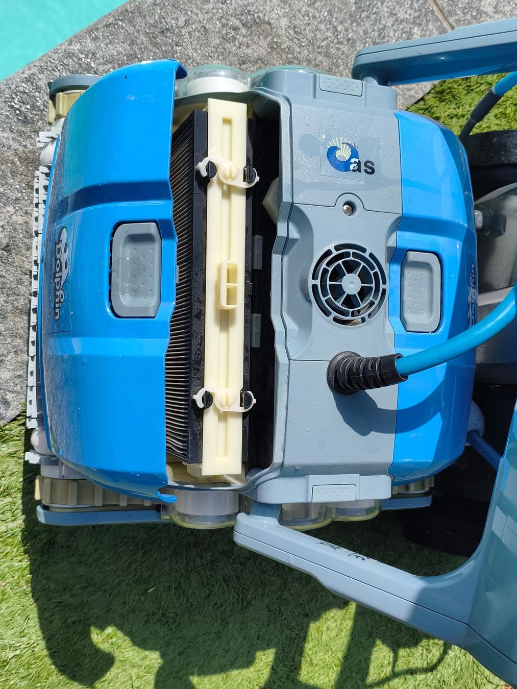 Dolphin Accessoires de piscine: Dolphin Supreme M4 Pool Roboter inkling. Caddy – D'occasion à Losone par chr_jrc8 1