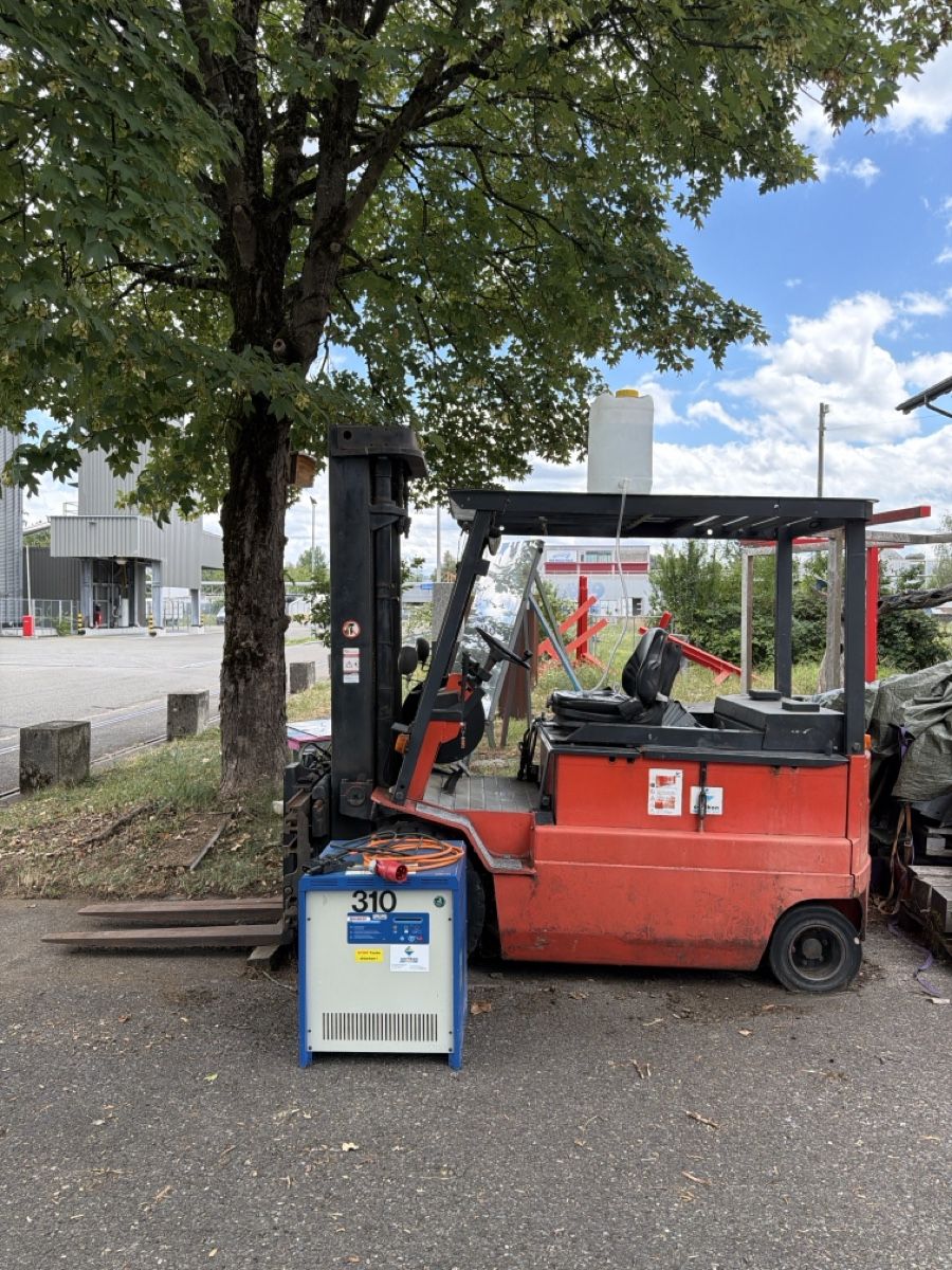 Linde Gabelstapler & Hubwagen: Gabelstapler Linde E40 4t Stapler – Defekt aus Schlieren von SevinKeiler 1