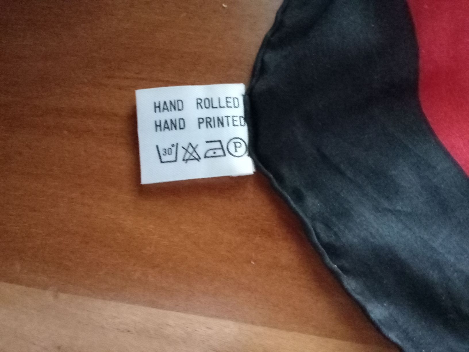 Foulards, Tücher & Schals: SEIDEN FOULARD  – Gebraucht aus Muri BE von Alk 2