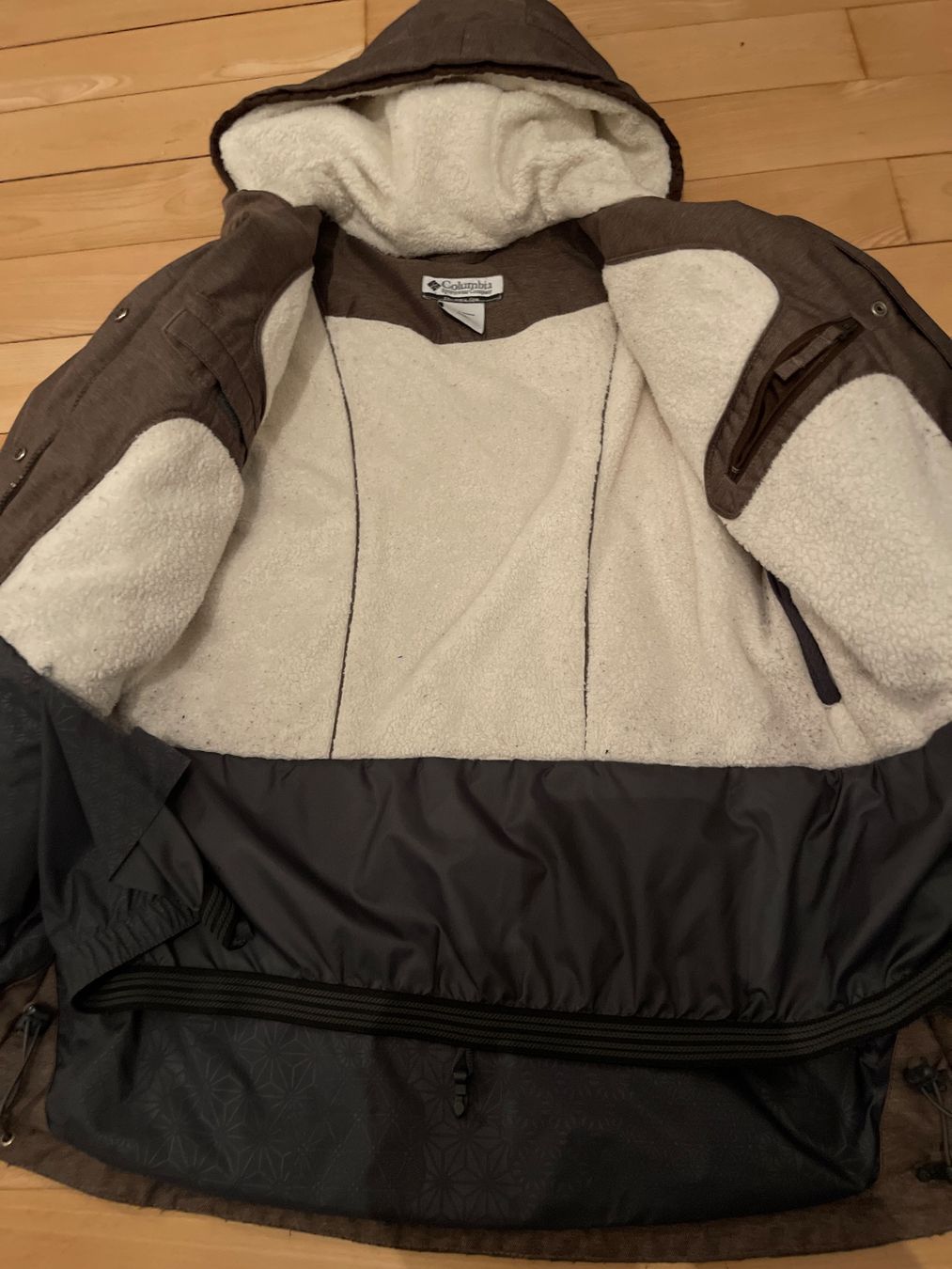 Columbia Jacken: Columbia Skijacke Damen Gr. M warm Teddyfutter – Gebraucht aus Thun von BanjoDan 2