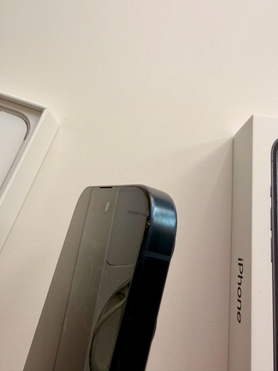 Apple Telefoni cellulari / Smartphones: Apple iPhone 15 Pro Max – Usato da Peseux venduto da Marco48 6