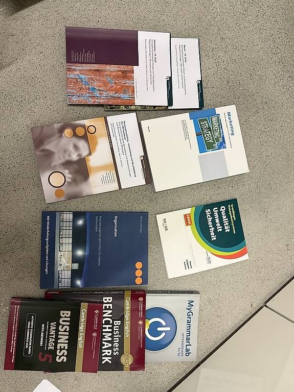 Libri: Schulbücher Studium Betriebswirtschafter HF  – Usato da Altendorf venduto da edmura 1