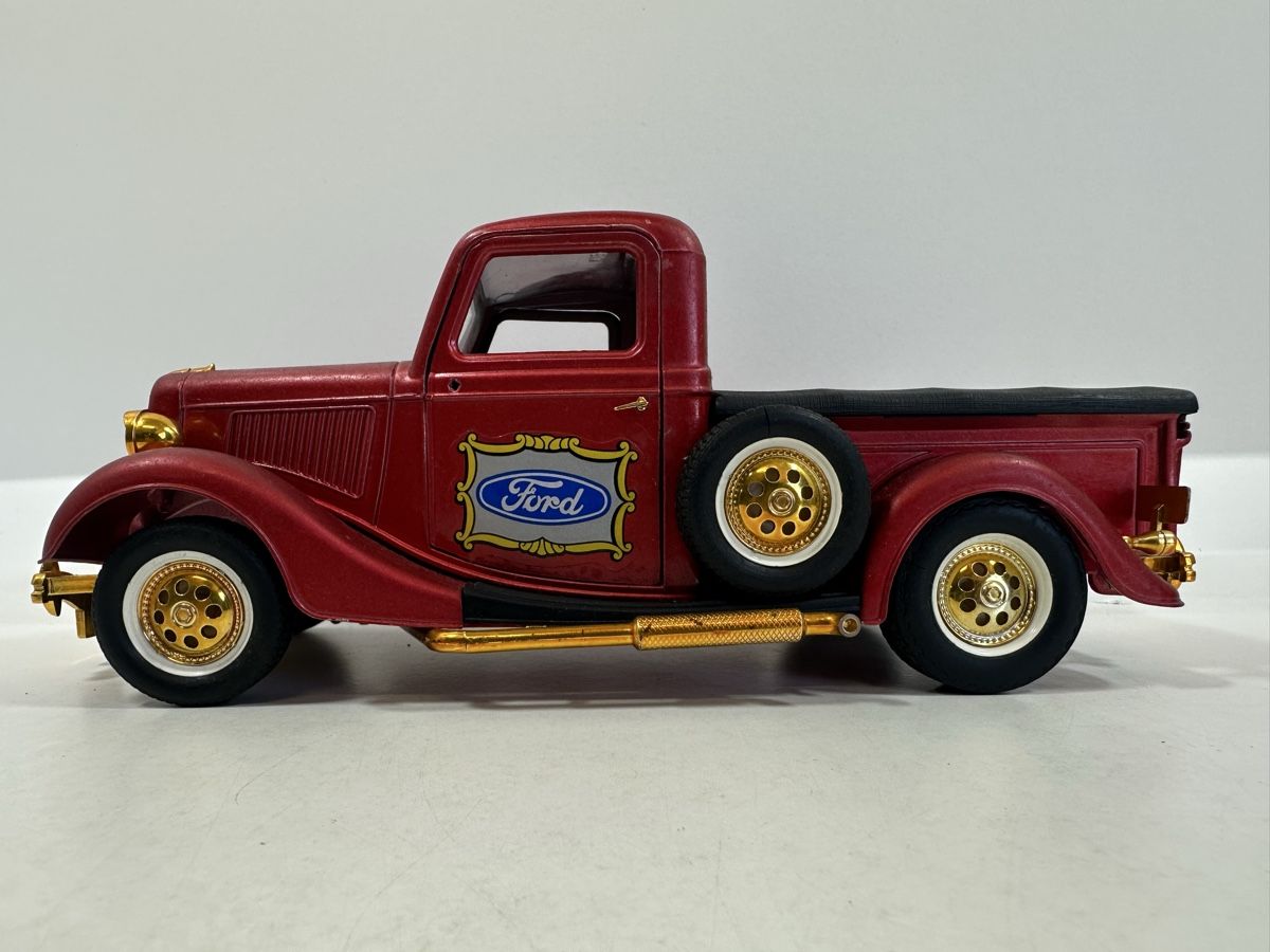 Solido Modellini d'auto: 1936 Ford V8 Pickup 1:18, mattrot, SOLIDO – Usato da Zofingen venduto da rf9_x2xt 2
