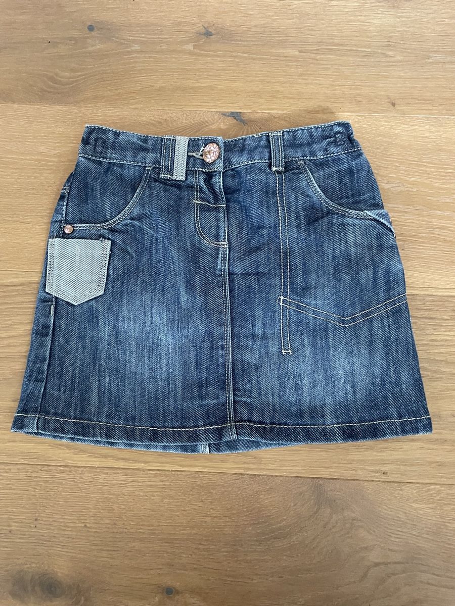 Robes et jupes: Jeans Jupe / Röckli – D'occasion à Aarwangen par erd_ngx8