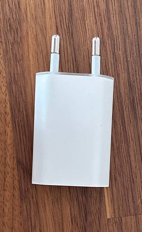 Caricabatterie: Chargeur Apple 5W – Usato da Epalinges venduto da aernini