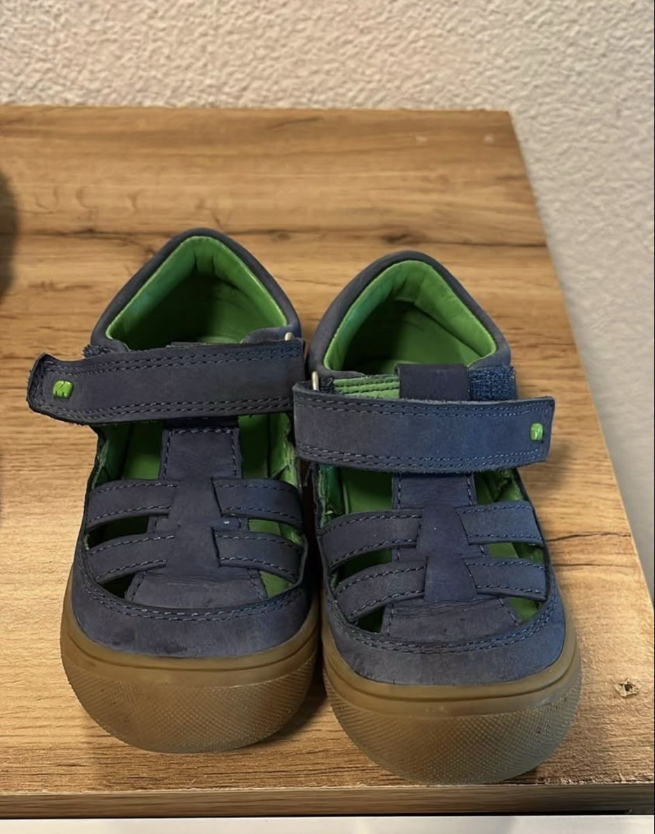 Elefanten Schuhe für Jungen: Elefanten Sandalen Grösse 23 – Gebraucht aus Luzern von Mangolina