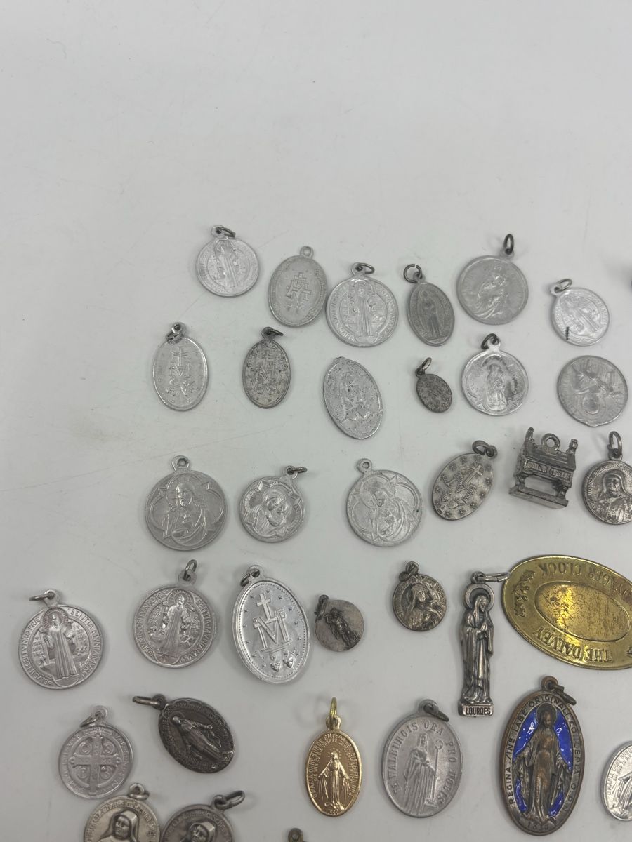 Rimorchi: Religiöse Anhänger Sammlung – Usato da Herisau venduto da Seyashop1 4
