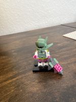 Lego Minifigur Serie 24 Weltraum Soldat grün pink gebraucht