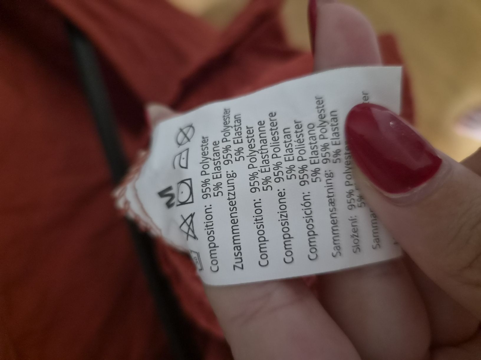 Top: Damen Weste rot  – Nuovo (secondo la descrizione) da Altstätten SG venduto da melii._.98 1