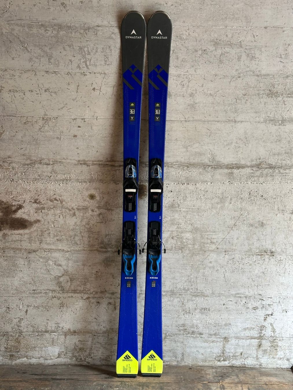 Dynastar Skis: Dynastar Speed Ski 178CM – D'occasion à Emmenbrücke par karkarkar