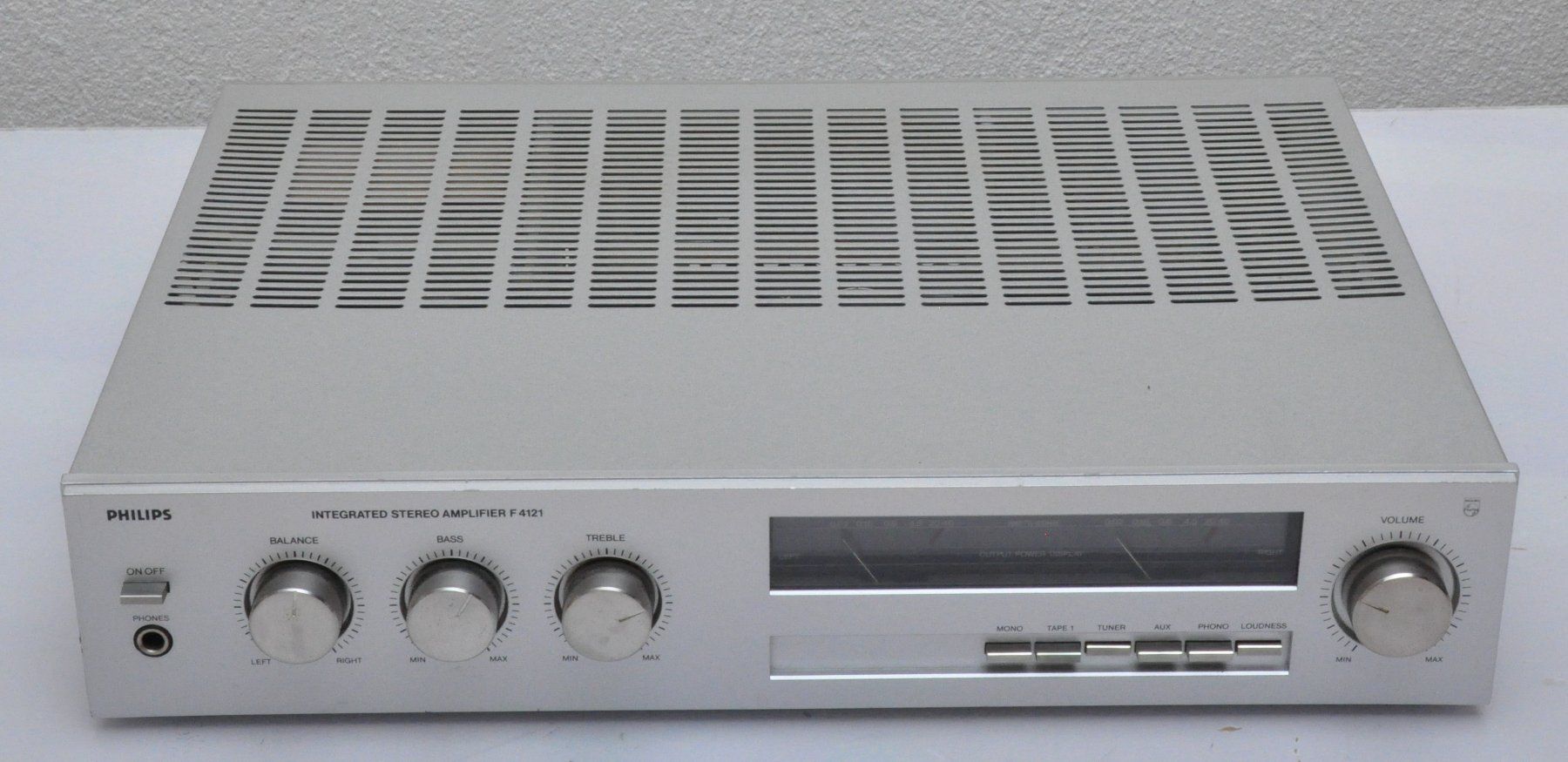 Philips Amplificatori: Philips F 4121 Vollverstärker – Usato da Oberglatt ZH venduto da Kumar2 1