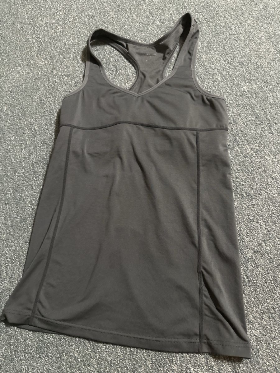 Tops: Sporttop YnR G Gr L – Gebraucht aus Baltschieder von YmroBe