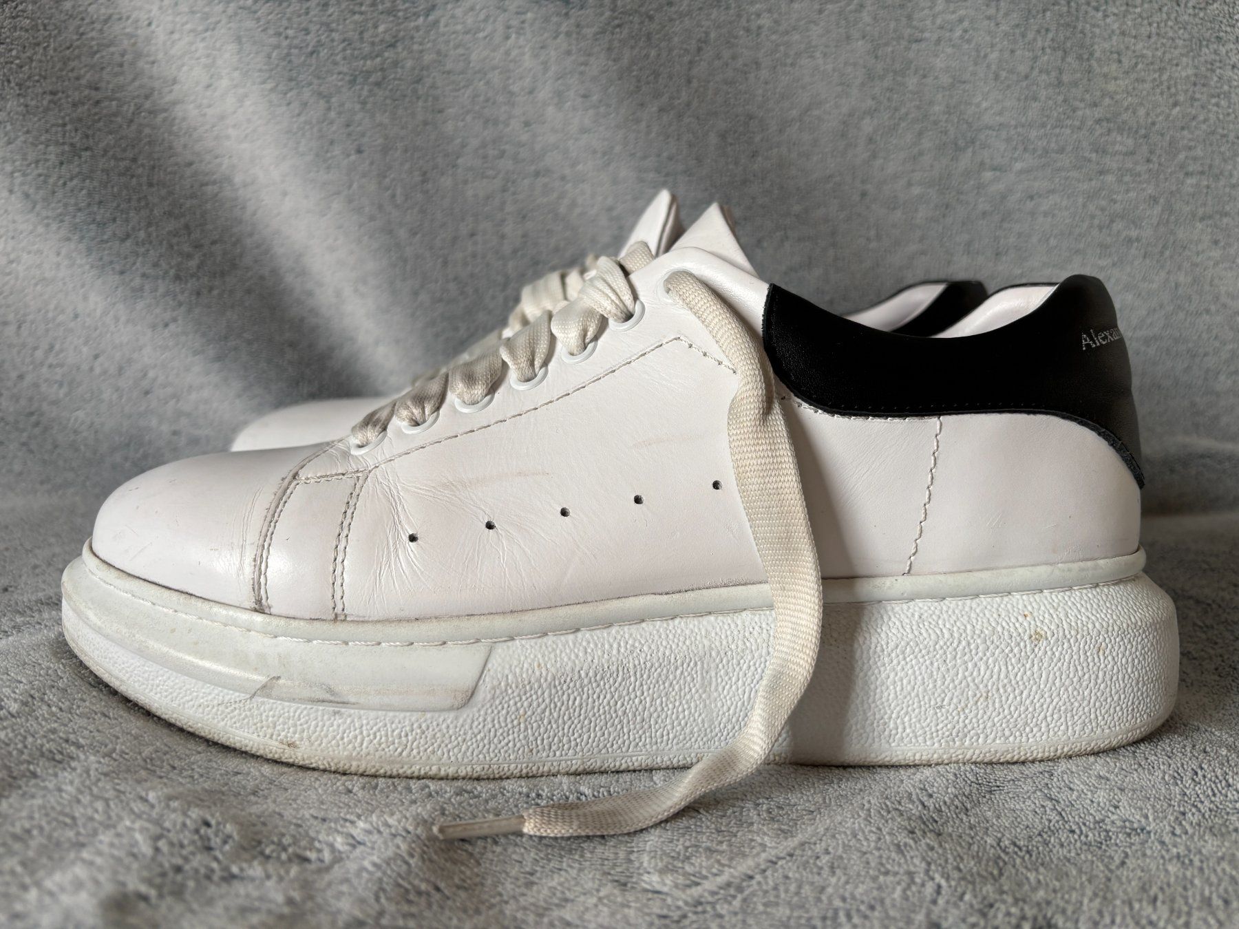 Alexander Mcqueen Damenschuhe: Sneaker von Alexander Mc Queen, Gr. 41 – Gebraucht aus Birmenstorf AG von tritonius