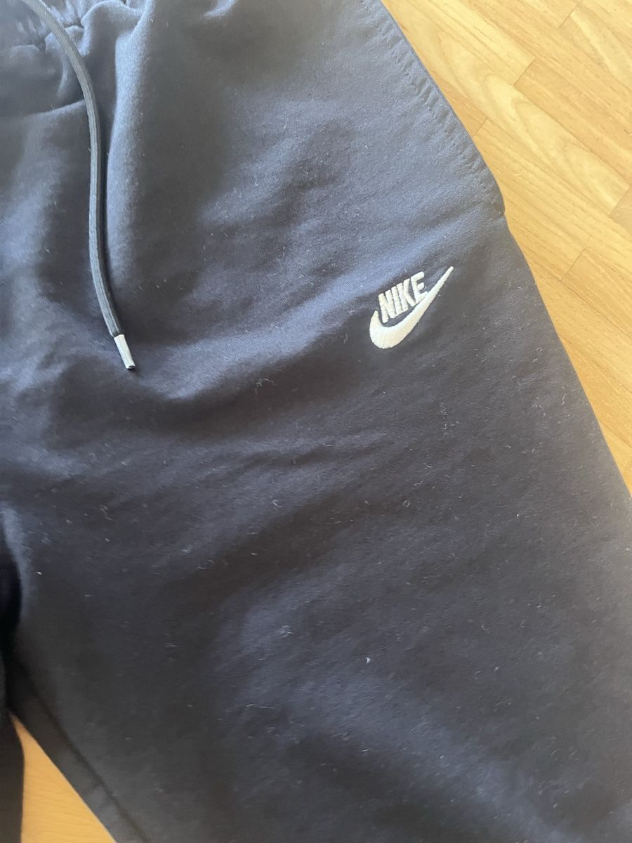 Nike Hosen: Nike Sweathose / Sporthose – Gebraucht aus St. Gallen von elli18 1