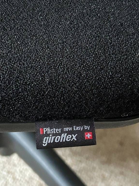 Sedie: Giroflex Bürostuhl, schwarz/blau – Usato da Wabern venduto da kiasiguitars 2