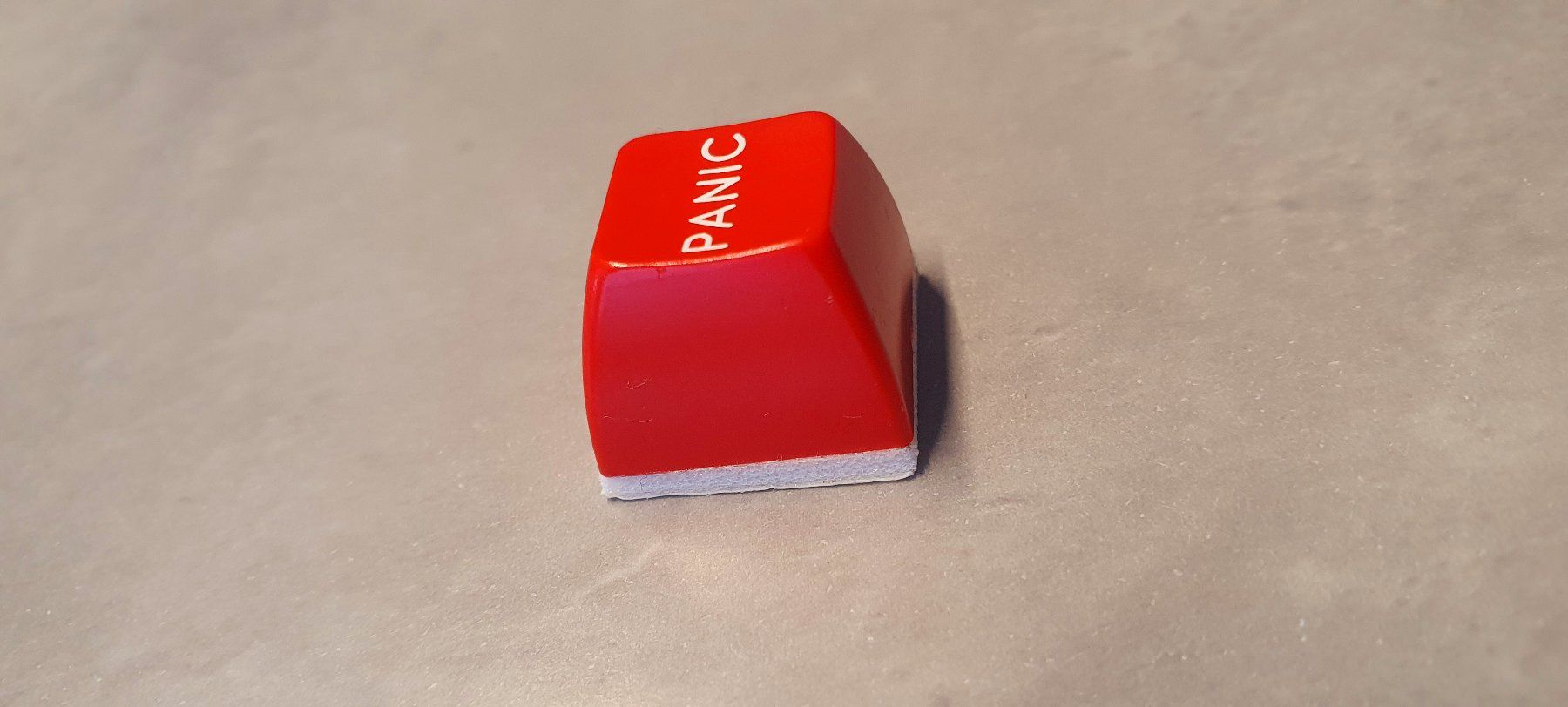 Sticker: PANIC Button mit selbstklebender Unterseite – Nuovo e nell'imballaggio originale da Zürich venduto da brifo64 2
