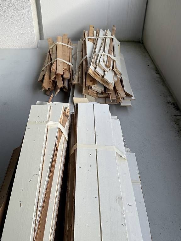 Articles en bois: Holz – D'occasion à Bassersdorf par Lio2016 1