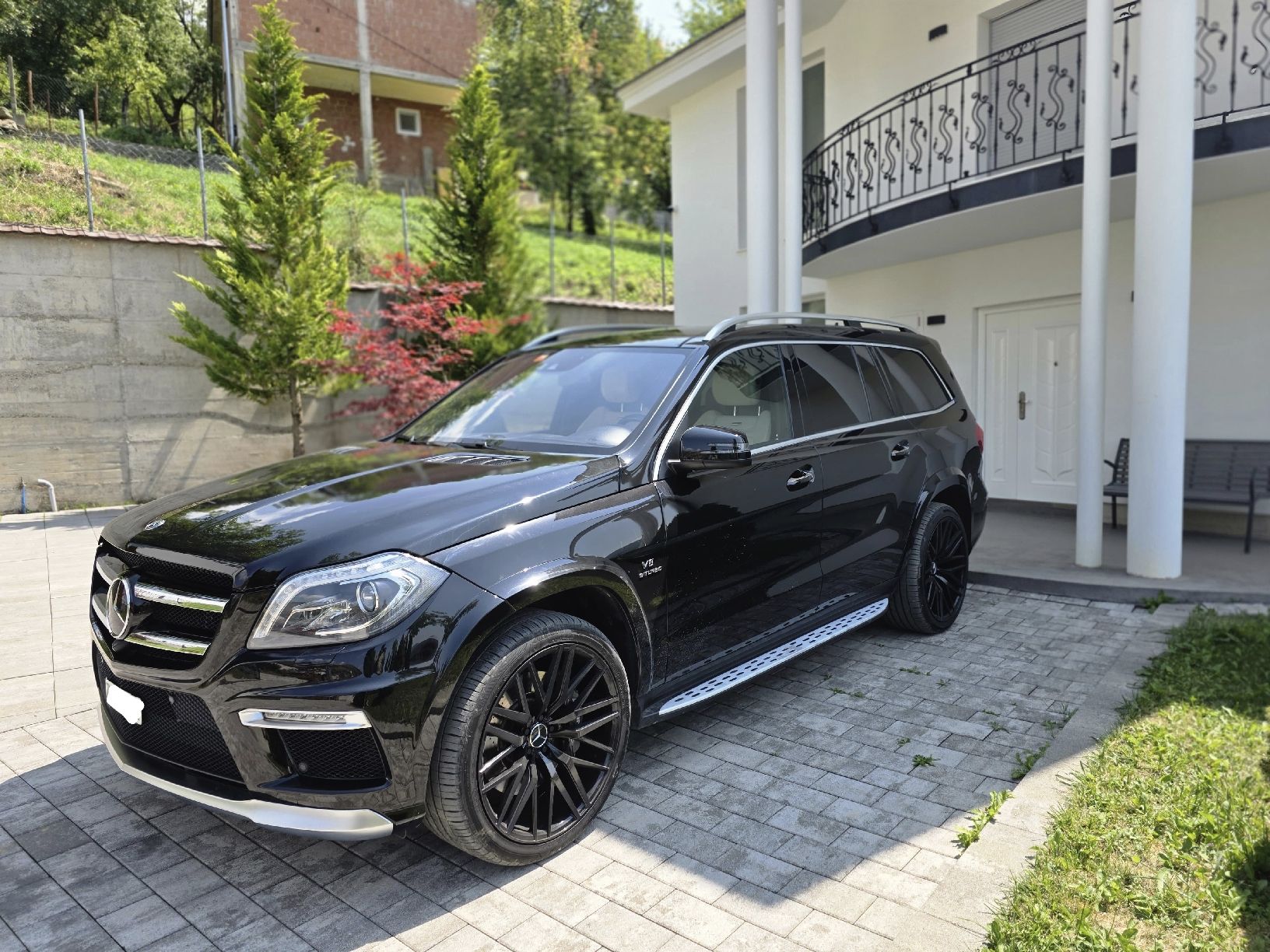 Mercedes-Benz Autos: Mercedes GL 63 AMG - 7 Sitzer – Gebraucht aus Volketswil von Dbx_856