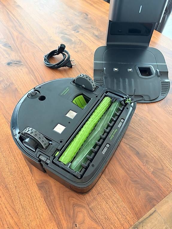 Aspirapolveri & Accessori: iRobot Roomba S9+ Roboter Staubsauger – Usato da Hildisrieden venduto da Surfboy4ever 3
