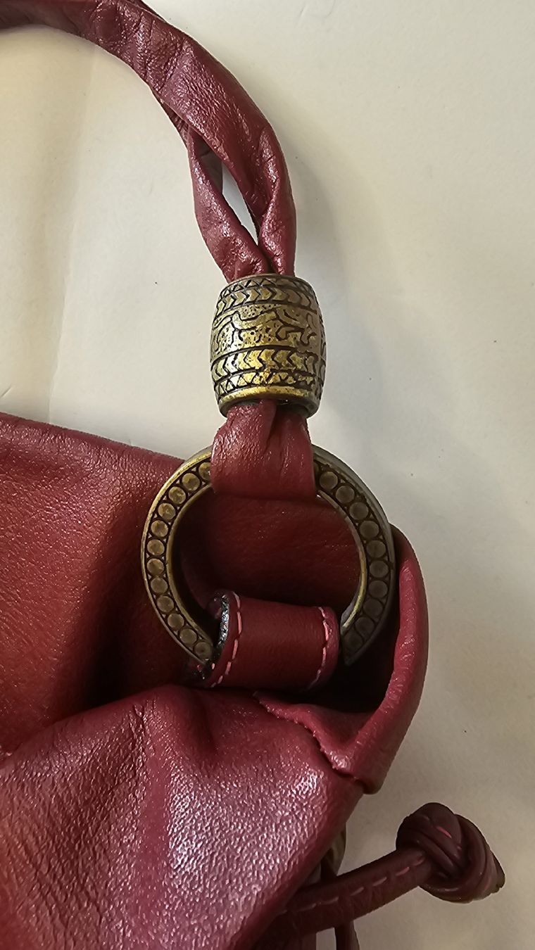 Taschen für Damen: Sac à main en cuir rouge bordeaux. – Neu (gemäss Beschreibung) aus Fribourg von Buchanan777 3