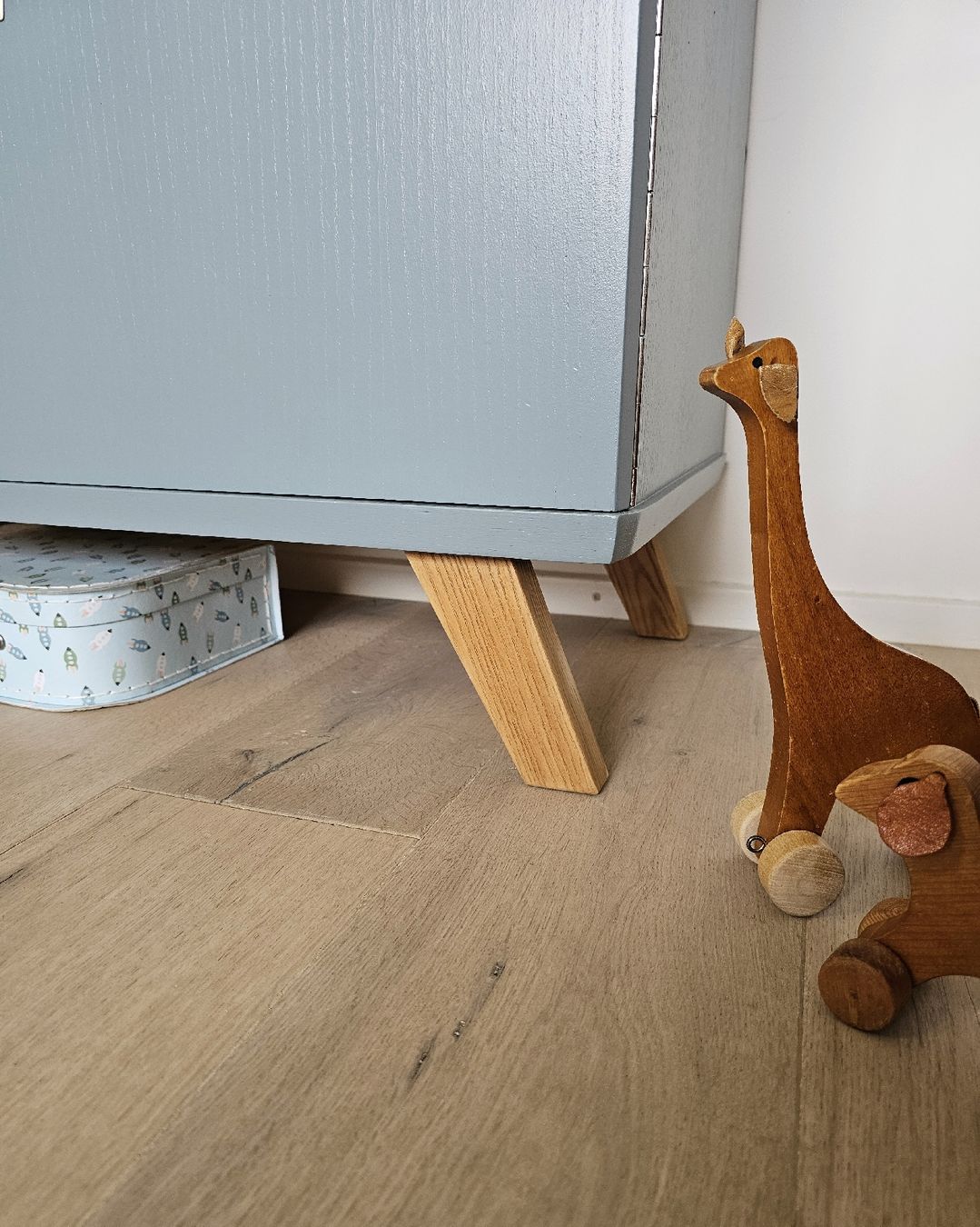 Cassettiere: mid-century/ vintage Kommode/ Sideboard – Nuovo (secondo la descrizione) da Genolier venduto da kids_love_vintage 6