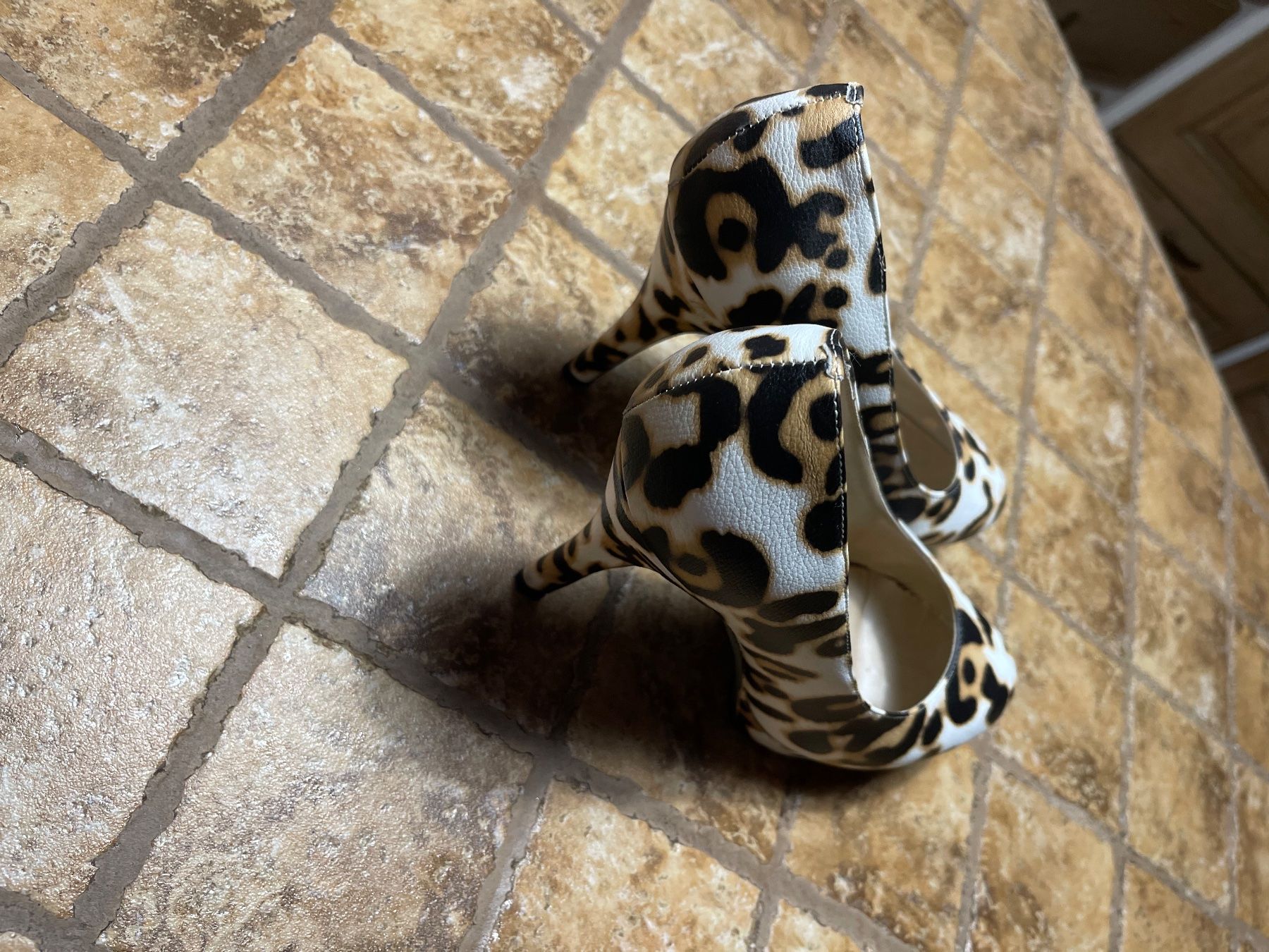Scarpe da donna: Damen-High-Heels mit Leopardenmuster 38 – Nuovo (secondo la descrizione) da Gordevio venduto da LanaZimm 3