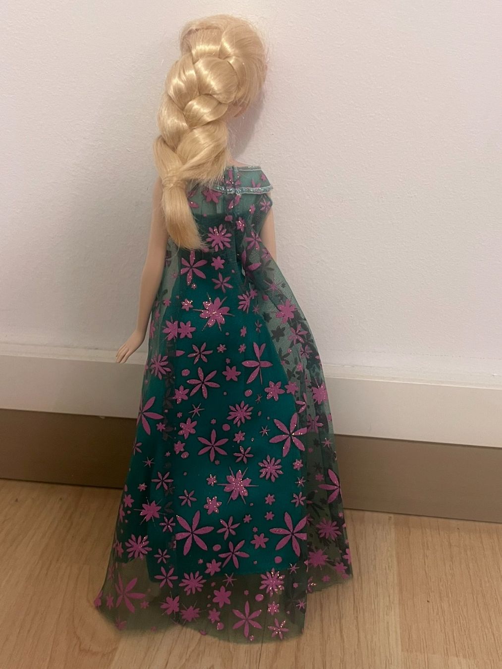 Puppen: Elsa Singing Puppe aus "Die Eiskönigin" #27 – Gebraucht aus Wildegg von Car-Mania 2