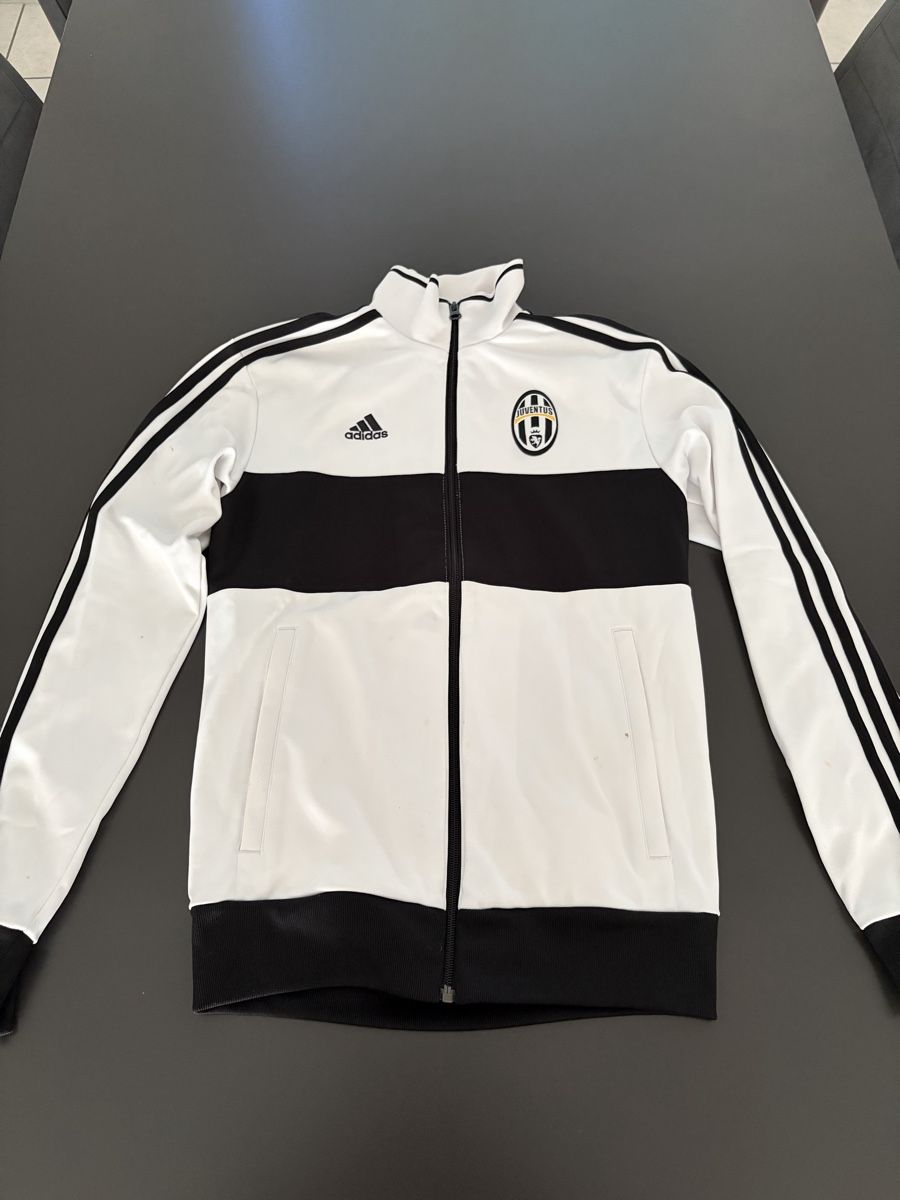 Adidas Jacken: Original Damen Juventus Trainerjacke  – Gebraucht aus Niederlenz von fed_y5mw
