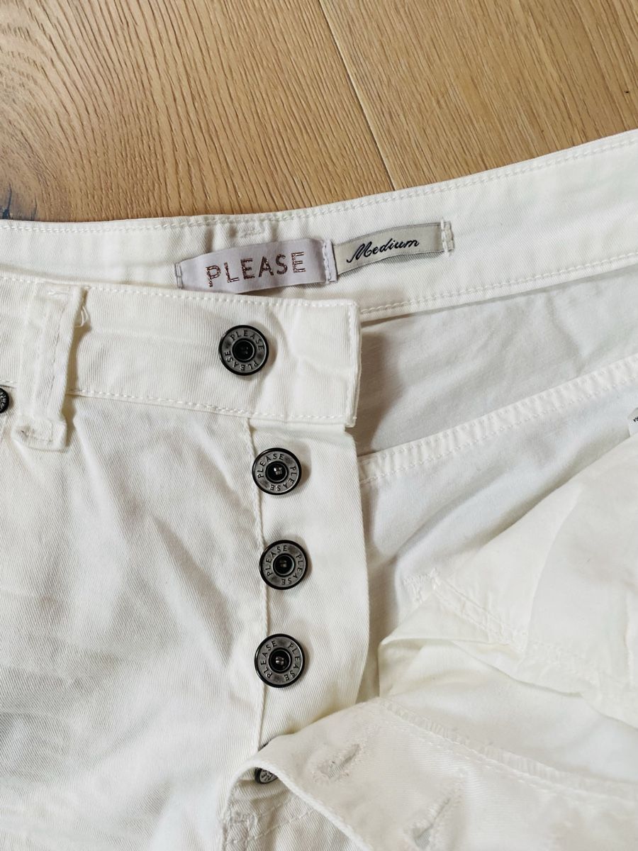 Please Jeans Pantaloni: Shorts Please – Usato da Winterthur venduto da Jacca 2