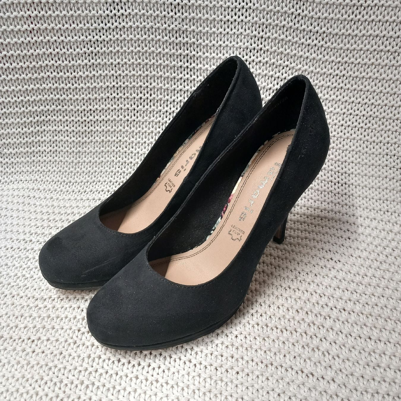 Tamaris Scarpe da donna: Pumps Tamaris Gr.38 schwarz – Usato da Gwatt (Thun) venduto da umwelt-brocki