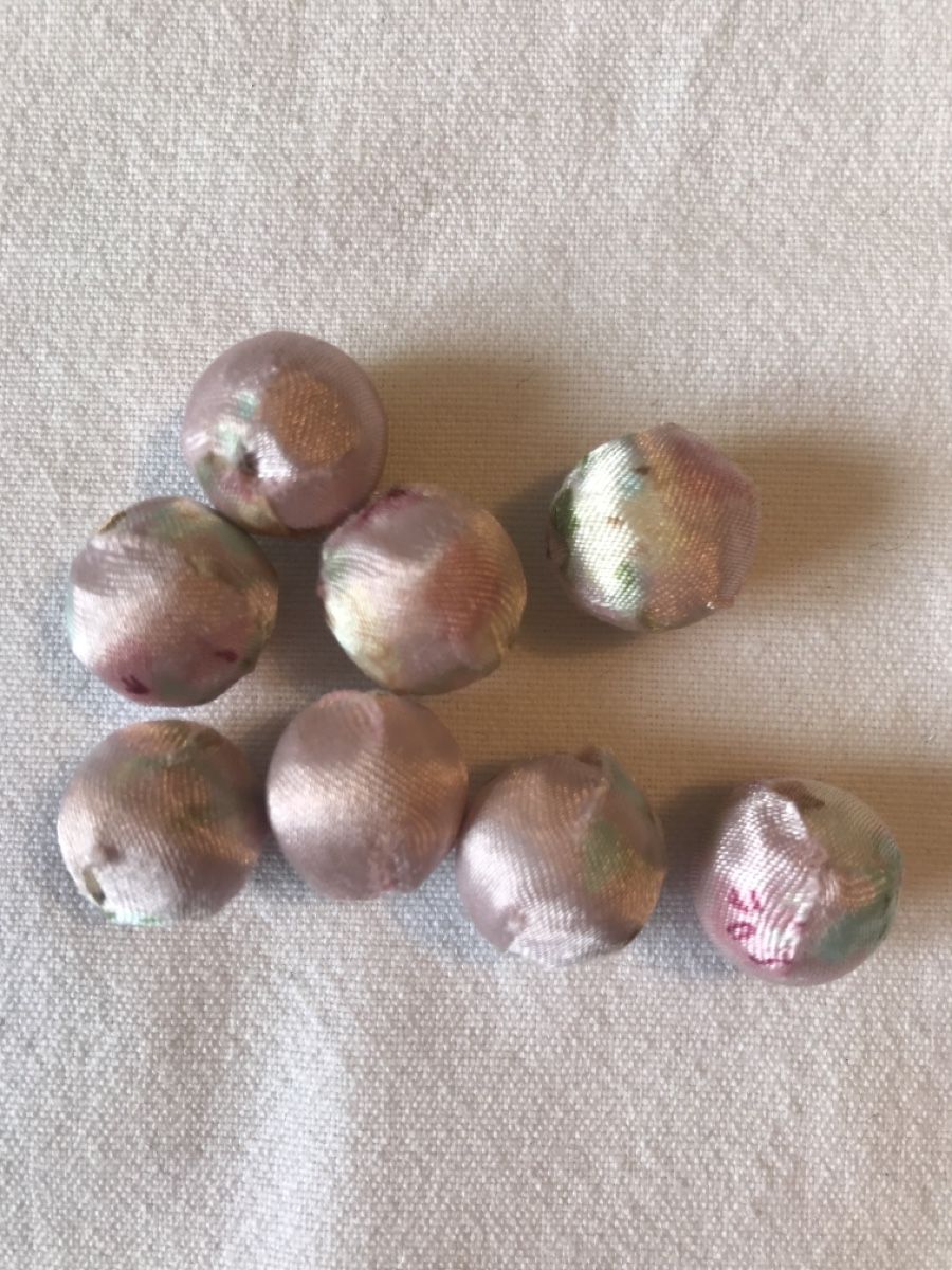 Perle (finte): wunderschöne Stoffperlen in rosa – Usato da Baden venduto da jdif 4