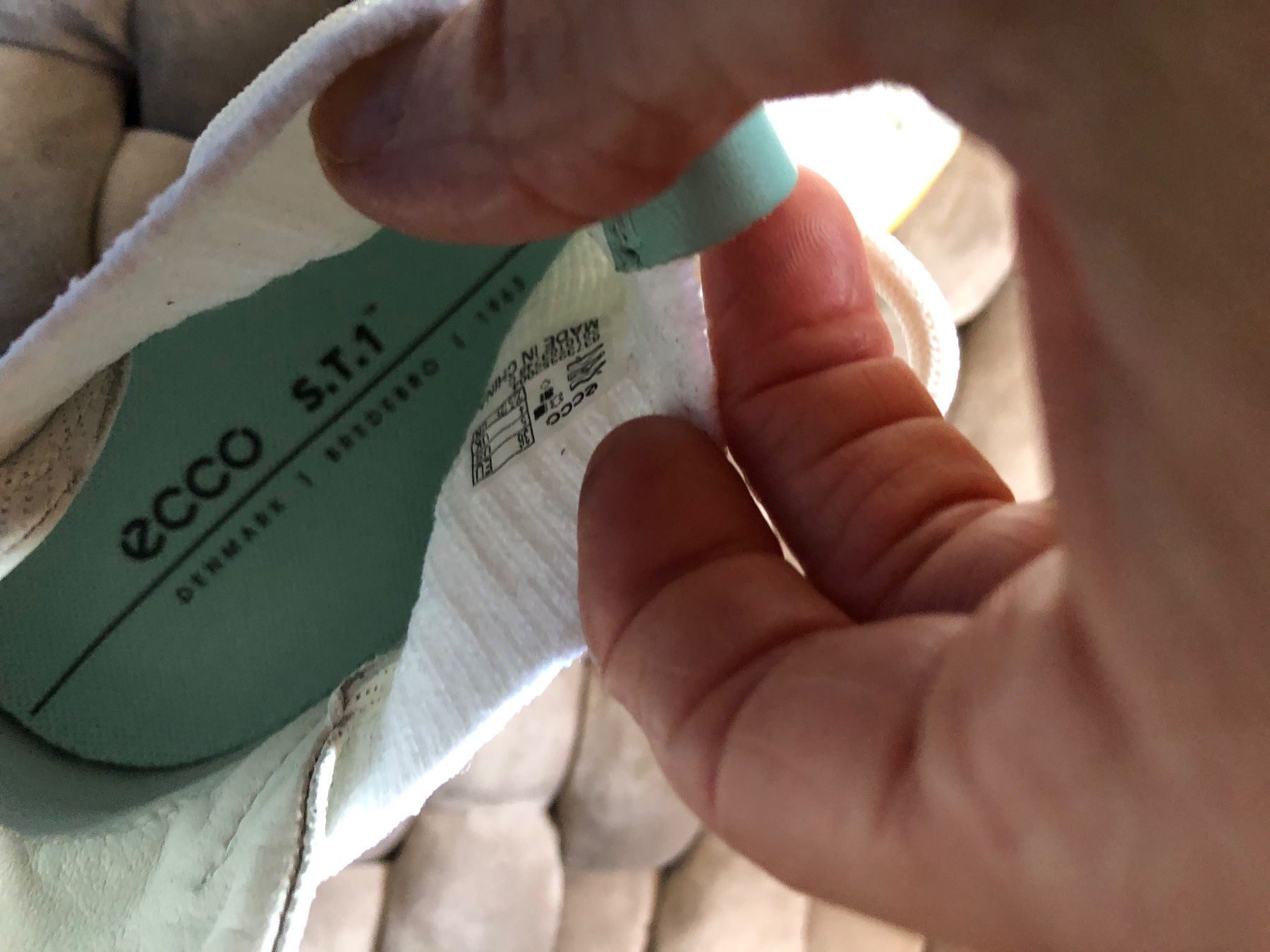 Ecco Scarpe da donna: Sneaker en cuir Ecco – Nuovo (secondo la descrizione) da Cortaillod venduto da clsoooh 5