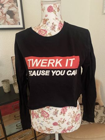 Pullover kurz H&M Gr S mit Druck