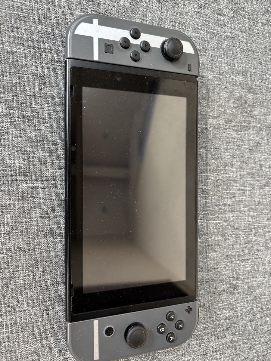 Nintendo Console: Nintendo Switch Super Smash Bros. Ultimate Edition komplett – Usato da Wangen ZH venduto da cri_rnp9 2