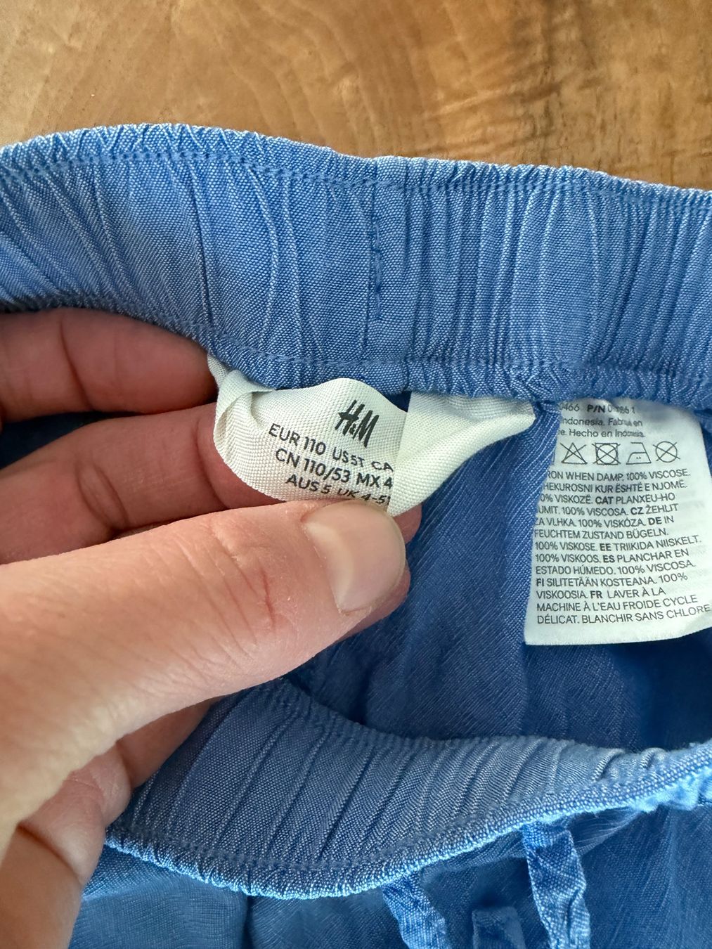 H&M Hosen: Hose von H&M, Grösse 110 – Neu (gemäss Beschreibung) aus Haslen AI von s176 2