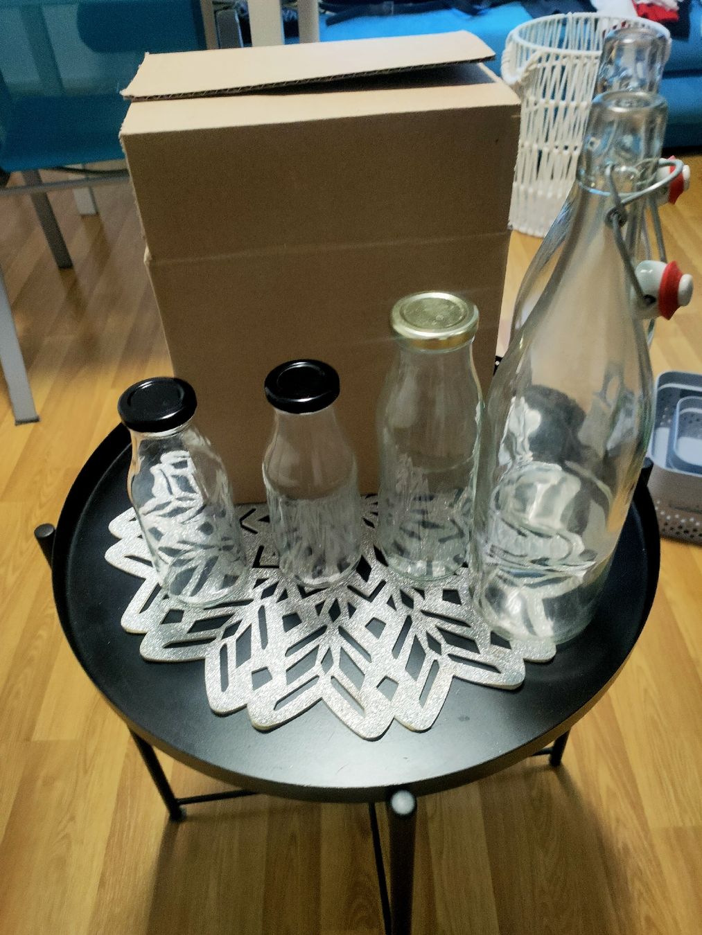 Borracce & Thermos: Glass bottles for juices – Nuovo (secondo la descrizione) da Zürich venduto da mar_dl57