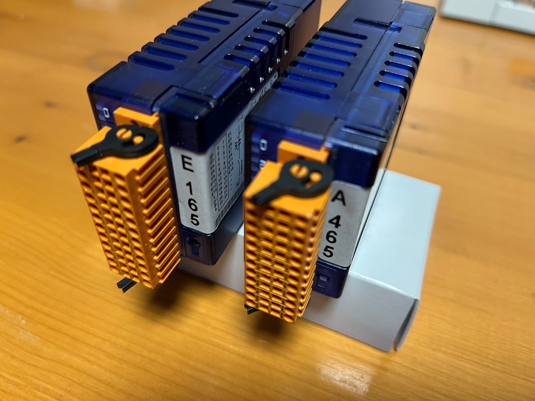 Sistema di controllo: 3 Stück Digital E/A-Module PCD3 16 Kanal – Nuovo e nell'imballaggio originale da Kaltbach venduto da tweka56 1