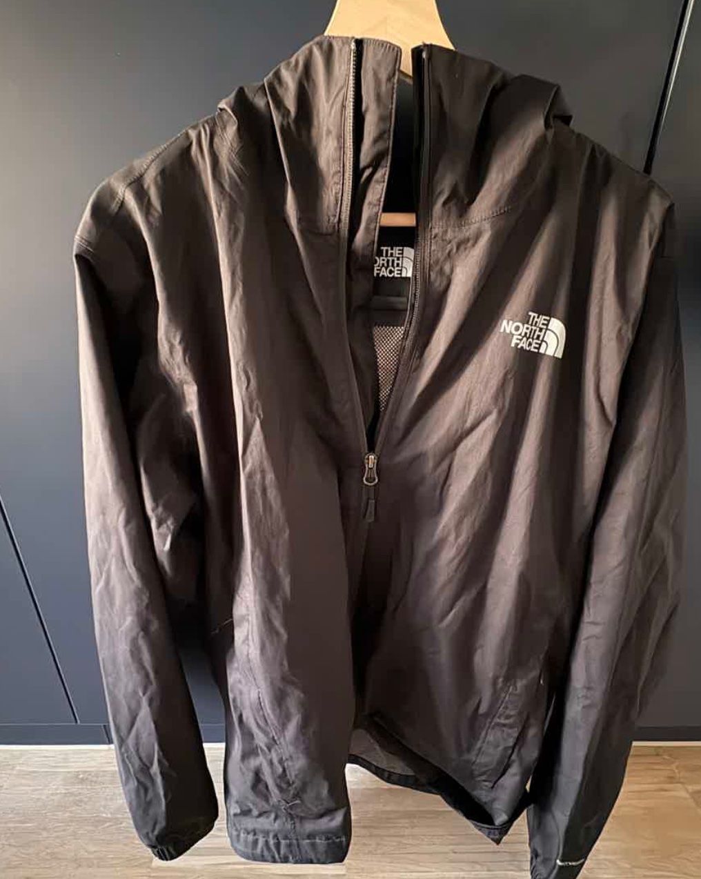 North Face Jacken: The Nord Face Windbreaker – Neu (gemäss Beschreibung) aus Horw von Luc31 2