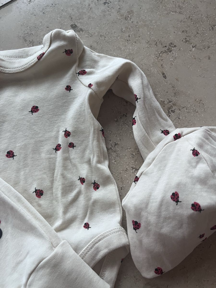 Kleiderpakete & -sets: Friboo Baby Set Gr. 56 – Gebraucht aus Zollikerberg von LLV 3