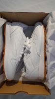 Reebok Classic Leather blanche neuve, taille 40.5! 