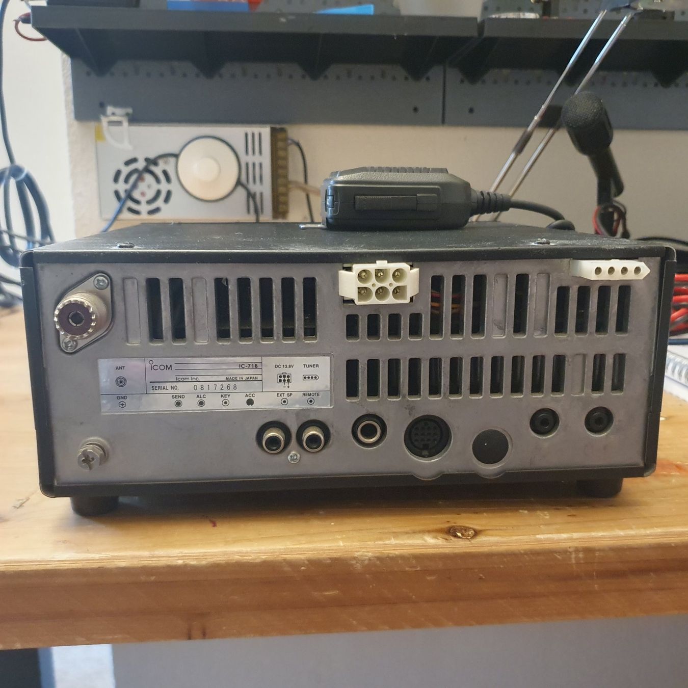 Funktechnik: ICOM IC 718 inkl. Handmicro – Gebraucht aus Davos Dorf von bernhard026