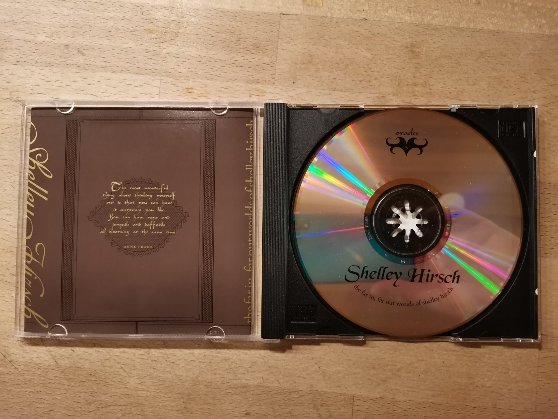 CD: Shelley Hirsch - far in, far out – Nuovo (secondo la descrizione) da Biel / Bienne venduto da Music74 1