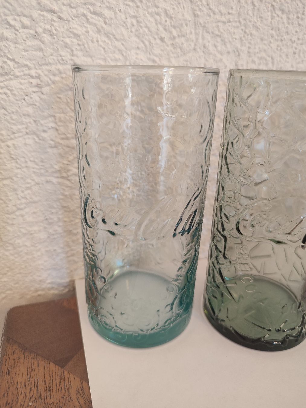 Coca-Cola Bicchieri: Lot de 4 Verres Coca-Cola 2025 – Usato da Bougy-Villars venduto da Vogue 1