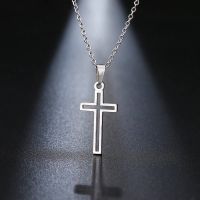 Edelstahl Halskette mit "Kreuz" Anhänger in SILBER