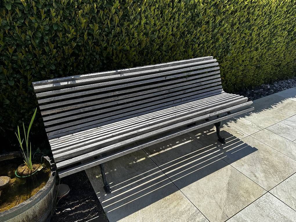 Panchine: Gartenbank mit Gusseisernen Füssen  – Usato da Gutenswil venduto da Elise16
