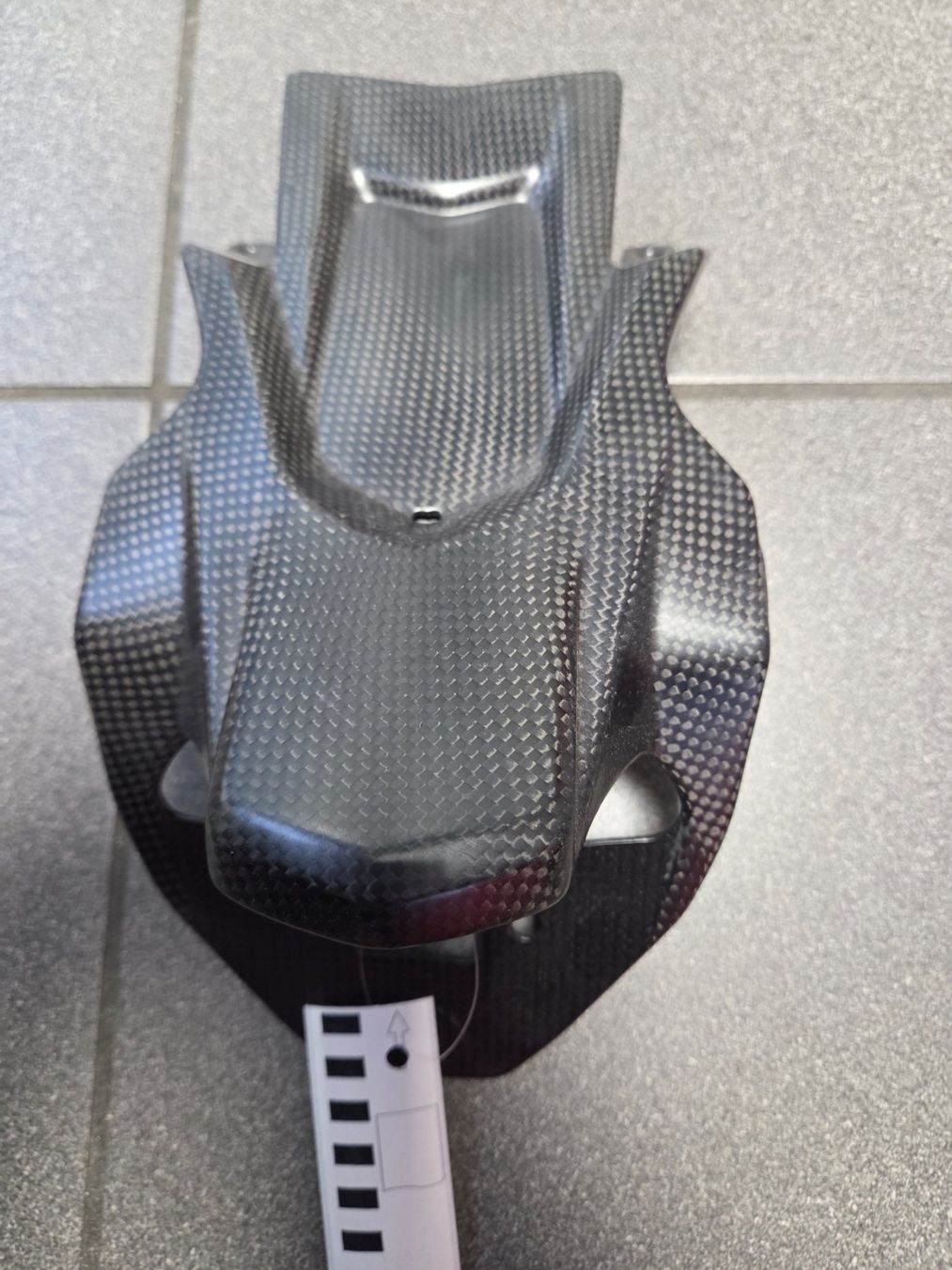 Ducati Tutti i ricambio per moto: Abdeckung des Kennzeichenhalters aus Kohlefaser Ducati – Nuovo (secondo la descrizione) da Frauenfeld venduto da Moto77_AG 3